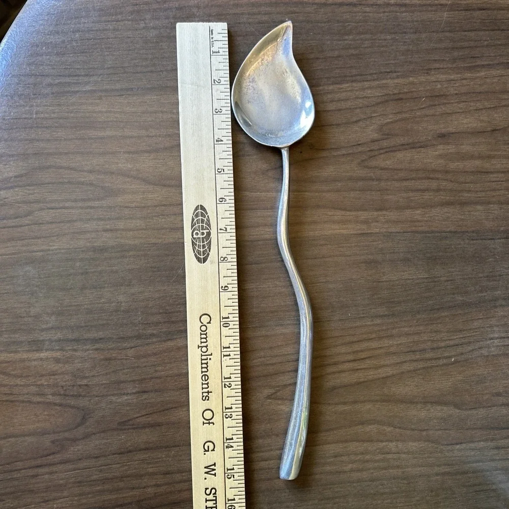 Leaf shaped Organic‎ Spoon curved handle serving utensil Silver tone
